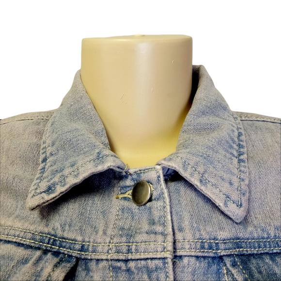 Body Central Jean Jacket L - Picture 5 of 9